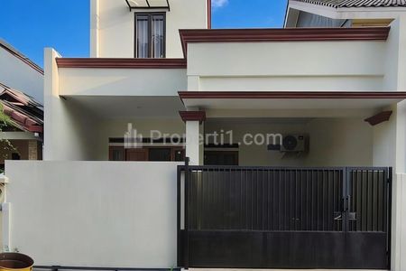 Dijual Rumah Dalam Komplek Dekat Taman di Pondok Bambu Jakarta Timur