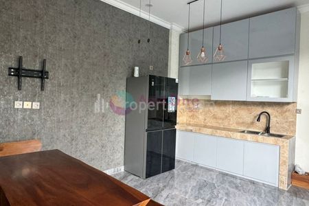 Dijual 2 Villa Eksklusif Lokasi Premium Desain Modern di Nusa Dua Bali