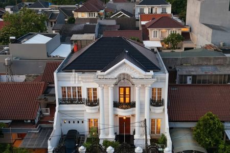 Dijual Rumah Classic Mewah dalam Komplek di Billymoon Pondok Kelapa Jakarta Timur