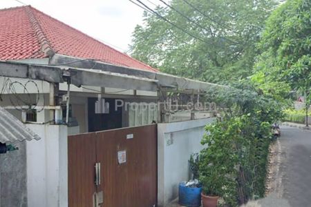 Dijual Murah Rumah Seharga NJOP LT 297 m2 di Bendungan Hilir, Jakarta Pusat