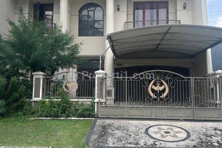 Disewakan Rumah 2 Lantai di Pakuwon Indah Surabaya