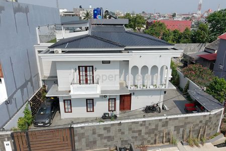 Dijual Super Murah Rumah Terawat Komplek Karang Tengah Permai