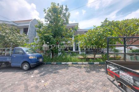 Dijual Rumah Perlu Renovasi di Baruk Utara Area Rungkut Surabaya, Pilihan Properti dengan Luas Tanah Sangat Besar