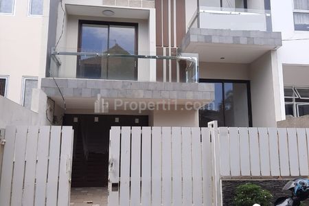 Jual Rumah Modern 2 Lantai + Mezzanine – Kelapa Gading (BCS), Jakarta Utara Luas • Fungsional • Siap Huni