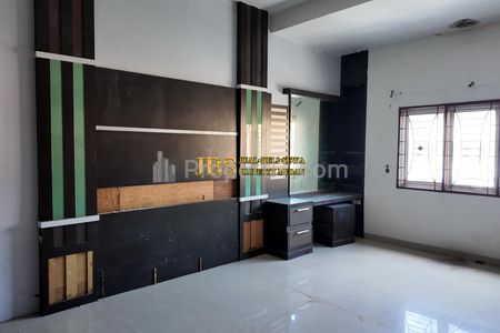 JUAL CEPAT!! Ruko Hook di Jalan Pasar 3 Krakatau Medan (Dekat Komplek Manchester)