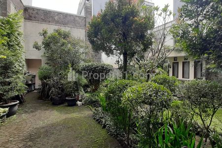 Jual Rumah Asri dan Strategis di Lengkong Besar Bandung