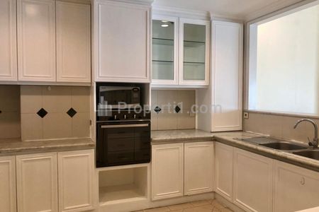 Disewakan Penthouse Kemang Apartment by Pudjiadi Prestige di Jakarta Selatan – 4+1 BR Furnish – Direct Owner