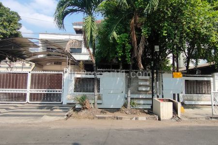 Rumah Dijual Untung Suropati Tegalsari Surabaya Pusat