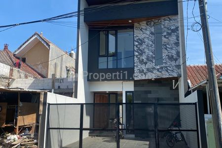 Jual Rumah Modern Baru Gress di Rungkut Mapan Surabaya Timur
