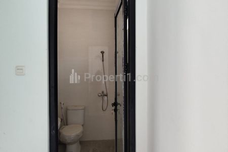 Dijual Rumah Cantik Full Furnished di Graha Sampurna Wiyung, Surabaya