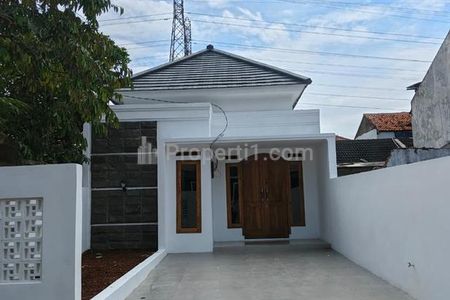 Dijual Rumah Baru Kusen Full Jati di Margahayu Raya Kota Bandung