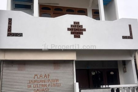 Disewakan Rumah Area Bebas Banjir Lingkungan Aman Nyaman di Klender Dalam Komplek Jakarta Timur