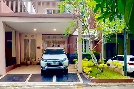 Dijual Rumah Mewah Cantik Full Furnished Asri di Cluster Montreal Kota Wisata Bogor
