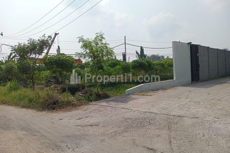 Jual Tanah Samping Pintu Masuk Tol Kronggahan Dalam Ringroad Barat Kampus UTY Timur Jalan Kabupaten Jambon Sleman