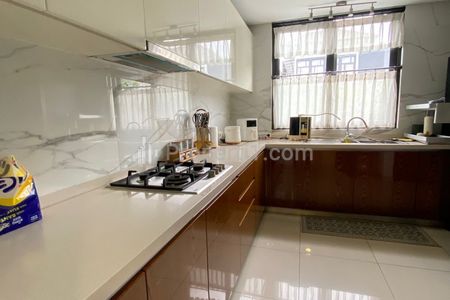 Dijual Rumah Nava Park Lakewood Bumi Serpong Damai