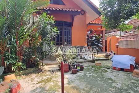 Dijual Rumah Second Strategis di Beji Depok