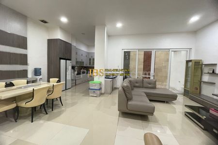 Rumah 2,5 Tingkat Dijual di Komplek Mutiara Residence Medan Jalan RS. Haji