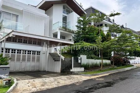 Dijual Cepat Rumah Mewah Semi Furnished di Dago Resort Bandung