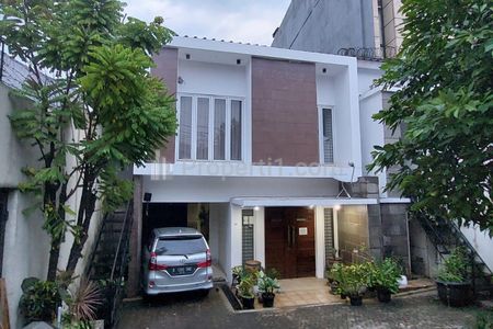 Jual Rumah di Kebayoran Baru Jakarta Selatan, Excellent for Commercial & Business Purposes