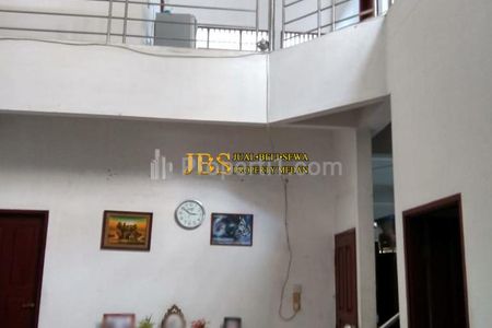 Dijual Rumah 2 Tingkat Kondisi Siap Huni di Jalan Sei Bengarun Medan