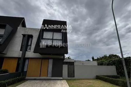Dijual Rumah Second 2 Lantai dalam Cluster The Grove di Shila at Sawangan Depok