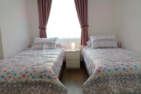 Jual Apartemen AKR Gallery West Residence di Kebon Jeruk, Jakarta Barat - 2 BR Furnished