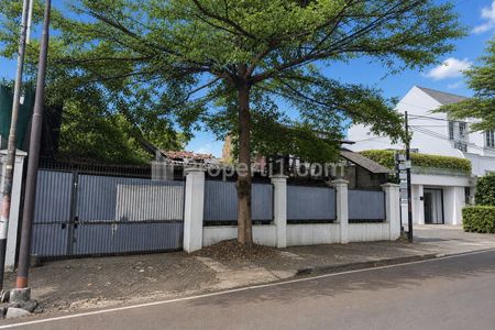 Dijual Rumah Tua Hitung Tanah di Yusuf Adiwinata Menteng Jakarta Pusat