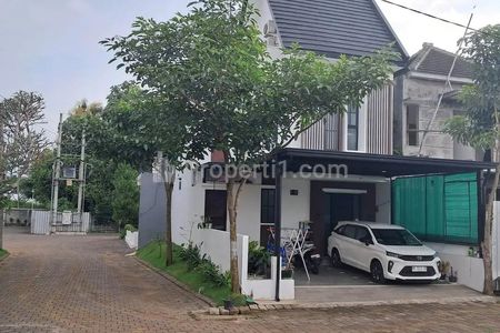 Dijual Rumah Pojok 2 Lantai Dekat Exit Tol Malang