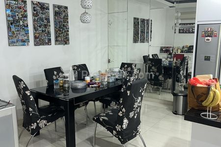 Dijual Rumah Pantai Indah Kapuk PIK, Ukuran 11,5 m x 17 m, Full Furnish, Jakarta Utara