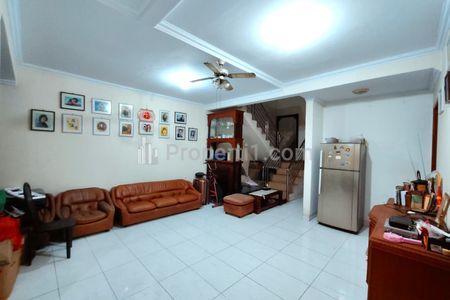 Dijual Rumah LT 154 m2 di Tanjung Duren, Jakarta Barat