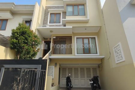 Dijual Rumah 3 Lantai Siap Huni di Lubang Buaya, Cipayung, Jakarta Timur
