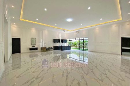 Jual Cepat Rumah Mewah Brand New Siap Huni dengan Luas 22x23,5 Gaya Jaksel American Classic di Cilandak Jakarta Selatan