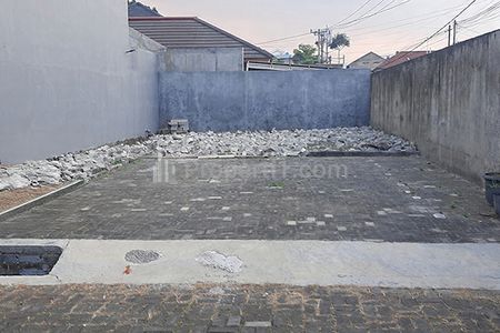 Jual Kavling Siap Bangun 128 m2 SHM Muka 8 Meter One Gate Cluster, Lingkungan Tenang Nyaman dan Aman di Cisaranten Kulon Arcamanik Bandung
