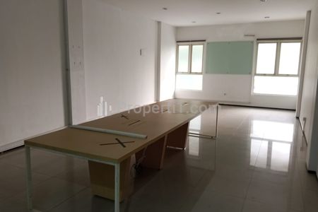 Sewa Ruko Super Strategis di Gandaria Jakarta Selatan Dekat Gandaria City