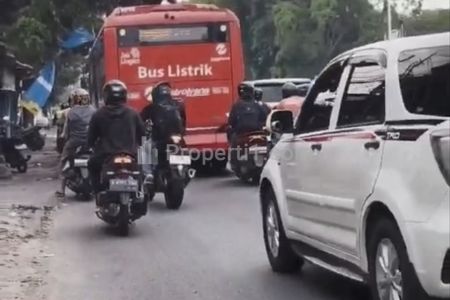 Dijual Tanah Bonus Rumah Strategis Anti Banjir di Pejaten Barat, Pasar Minggu, Jaksel
