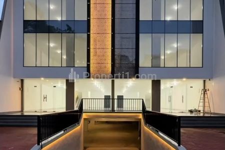Dijual Gedung di Duren Sawit, Jakarta Timur