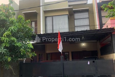 Dijual Cepat Rumah dengan Lokasi Strategis di Grand Galaxy Bekasi