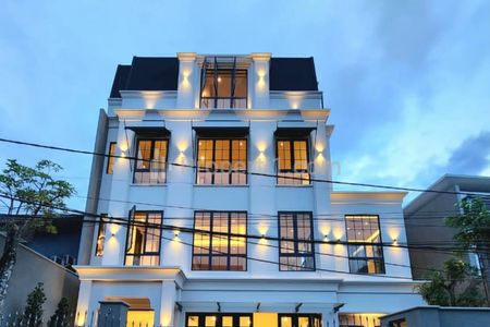 Dijual Rumah di Senopati, Kebayoran Baru, Jakarta Selatan - Turun Harga 