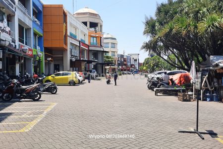 Disewakan Ruko Mulyosari di Kompleks Pertokoan Central Park Regency Sederetan dengan McD dan KFC - Cocok Buat Kantor dan Resto di Surabaya