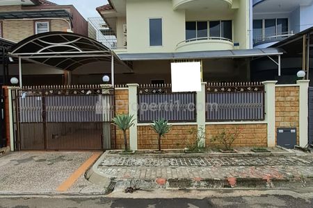 Disewakan Rumah Besar Bagus di Taman Modern Cakung Jakarta Timur