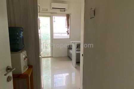 Disewakan Apartment Green Pramuka City Murah 2 BR Furnish Nyaman