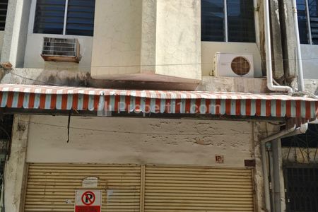 Dijual Ruko Pusat Kota di Jalan Ngaglik Komplek Pertokoan Tembus Sampai Jalan Kapasari Surabaya Pusat