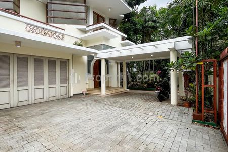 Dijual Rumah Terawat di Kawasan Elite Pondok Indah, Jakarta Selatan