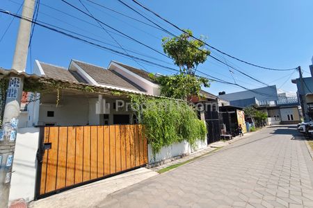 Dijual Rumah Hook Full Renov Seperti Baru di Gunung Anyar Surabaya