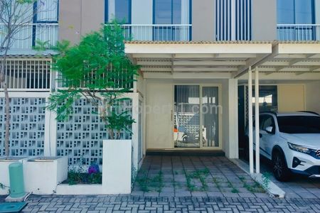 Rumah Dijual Royal Residence Cluster Oakwood Surabaya Selatan Full Furnish