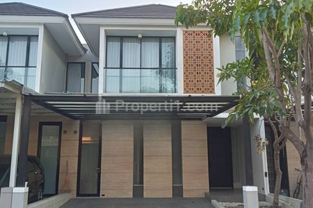Disewakan Rumah Furnish Cantik Pelican Hill Citraland Utara Benowo Surabaya Barat