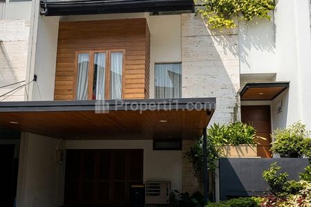 Dijual Rumah Townhouse Pondok Pinang Jakarta Selatan | LT 193m² LB 450m² | Private Pool | Furnished