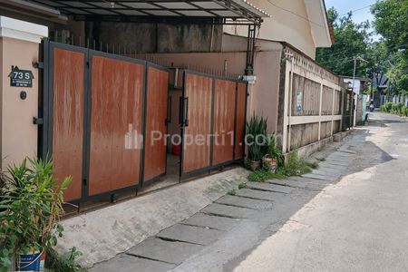 Jual Rumah 2,5 Lantai di Srengseng Sawah Jagakarsa Jakarta Selatan Semi Furnished Aman Nyaman Dekat ke Ragunan