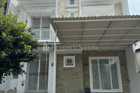 Disewakan Rumah Semi Furnish South Emerald Mansion Citraland Utama Lakarsantri Surabaya Barat