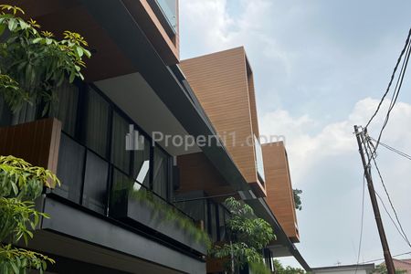 Dijual Rumah Dalam Townhouse Area Eksklusif Kemang Dalam, Jakarta Selatan